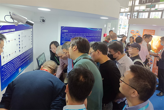 1685095880490562.jpg 1w.jpg