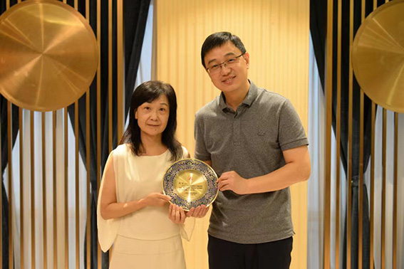 1693894995108586.jpg 刘芳w.jpg